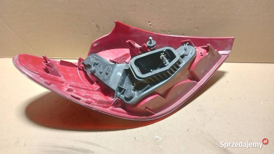 PEUGEOT 207 FL LAMPA TYŁ PRAWA LED