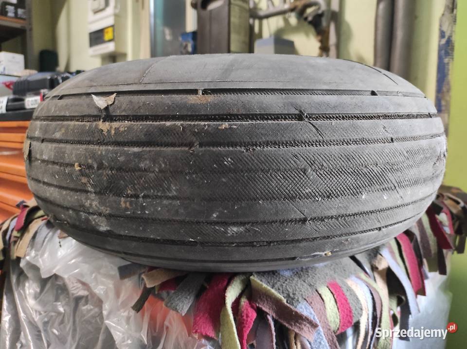 Koło do samolotu śmigłowca świętokrzyskie