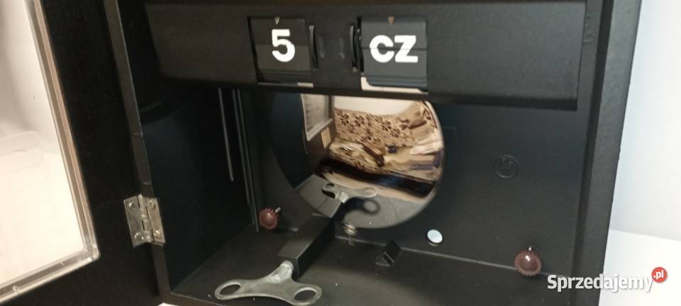 Zegar ścienny Metron z datownikiem 1983 r Żary