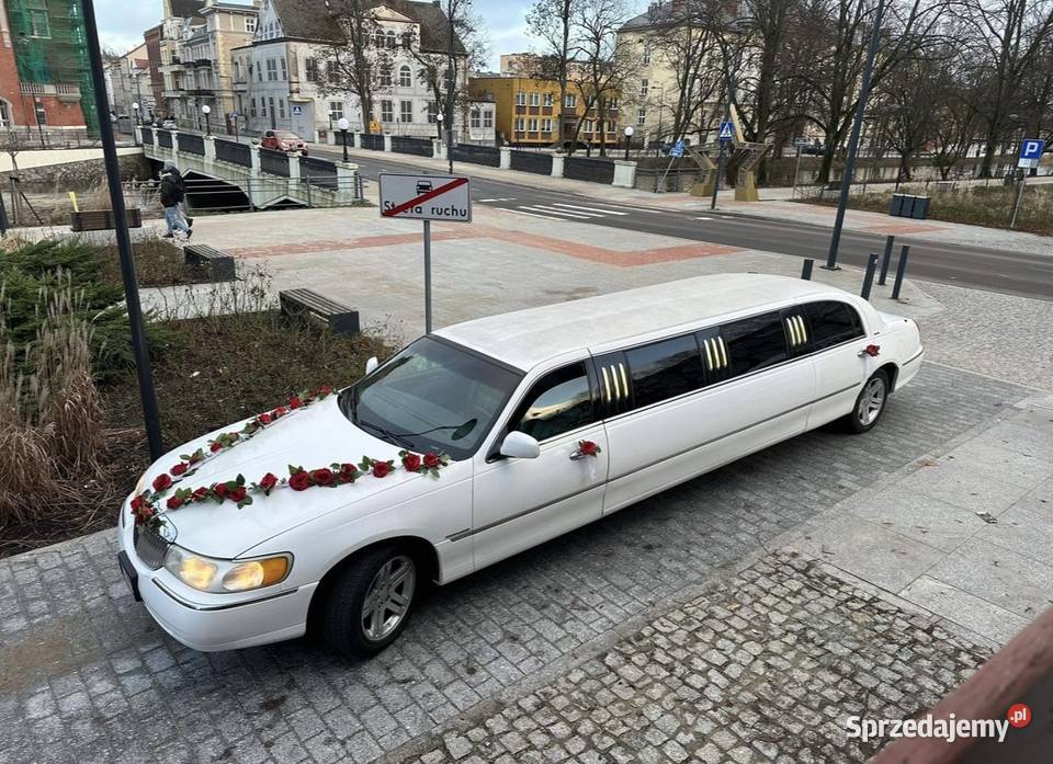Limuzyna Lincoln Town car 85 metra zadbana łódzkie