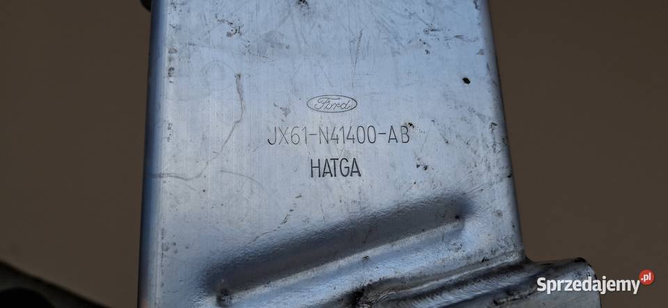 FORD FOCUS MK4 KOMBI BELKA ZDERZAKA TYŁ Bieleń