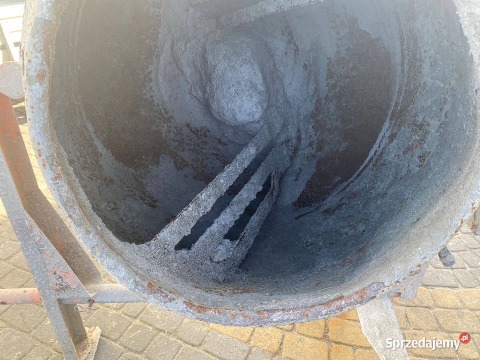 Betoniarka elektryczna BELLE ALTRAD BWE250K 250L Ruda