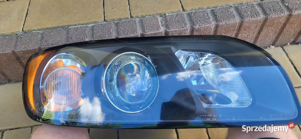 Sprzedam lampy volvo s40 xsenon Narol sprzedam