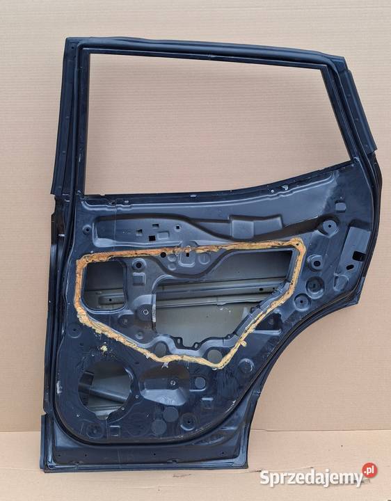 NISSAN QASHQAI II J11 DRZWI PRAWY TYŁ PRAWE osobowe Bieleń