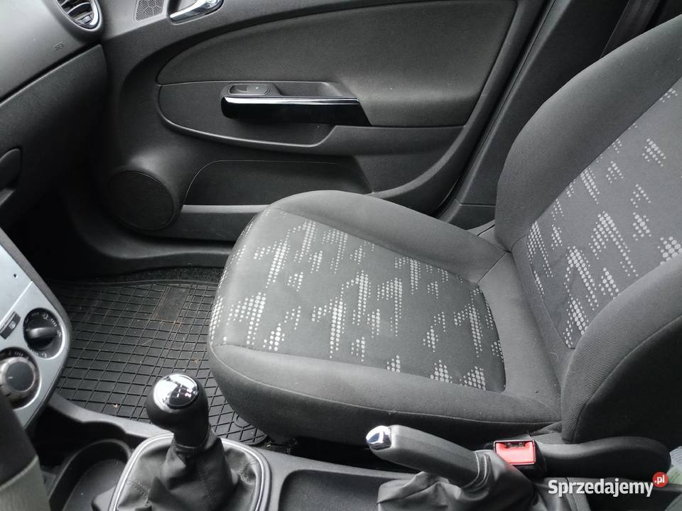 Opel Corsa 12 benzyna LPG bez żadnego wkładu Corsa wielkopolskie Bralin
