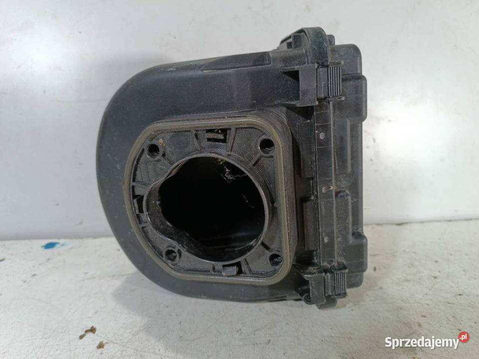 OBUDOWA SKRZYNKI BEZPIECZNIKÓW BMW F20 9224854