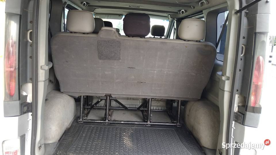 renault trafic 25 diesel 7 osobowy klima Szczecin sprzedam