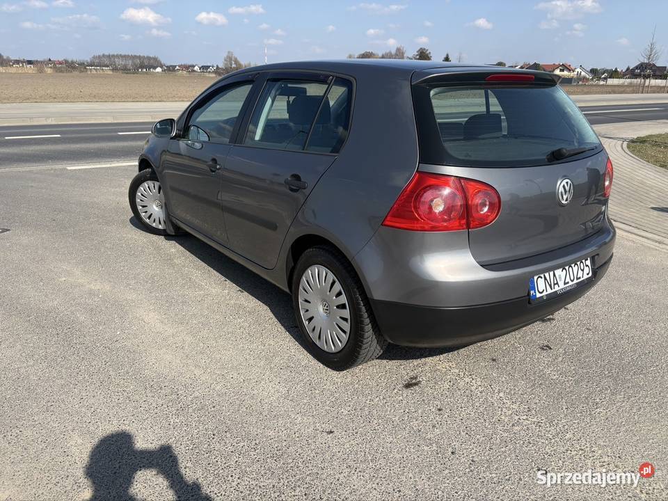 Piękny GOLF V 14fsi ESP Rabowice sprzedam