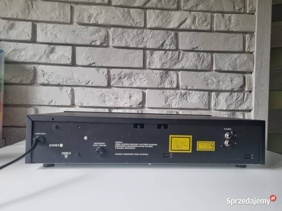 UNITRA DIORA odtwarzacz CD CD 0421 sprawny