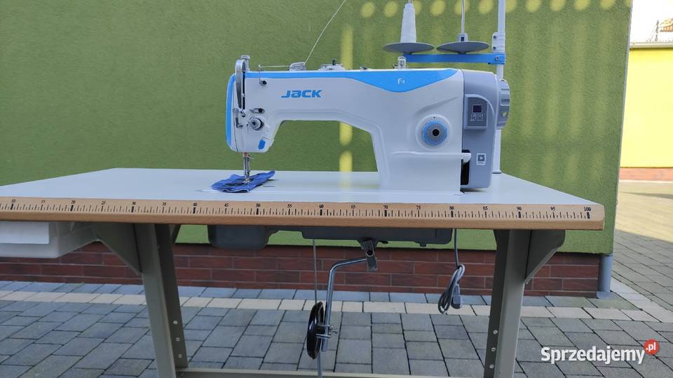 Maszyna krawiecka stebnówka Jack F4 Podrzecze sprzedam