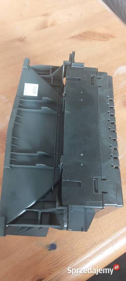 Wyświetlacz Opel Zafira Astra h 13111163 osobowe sprzedam