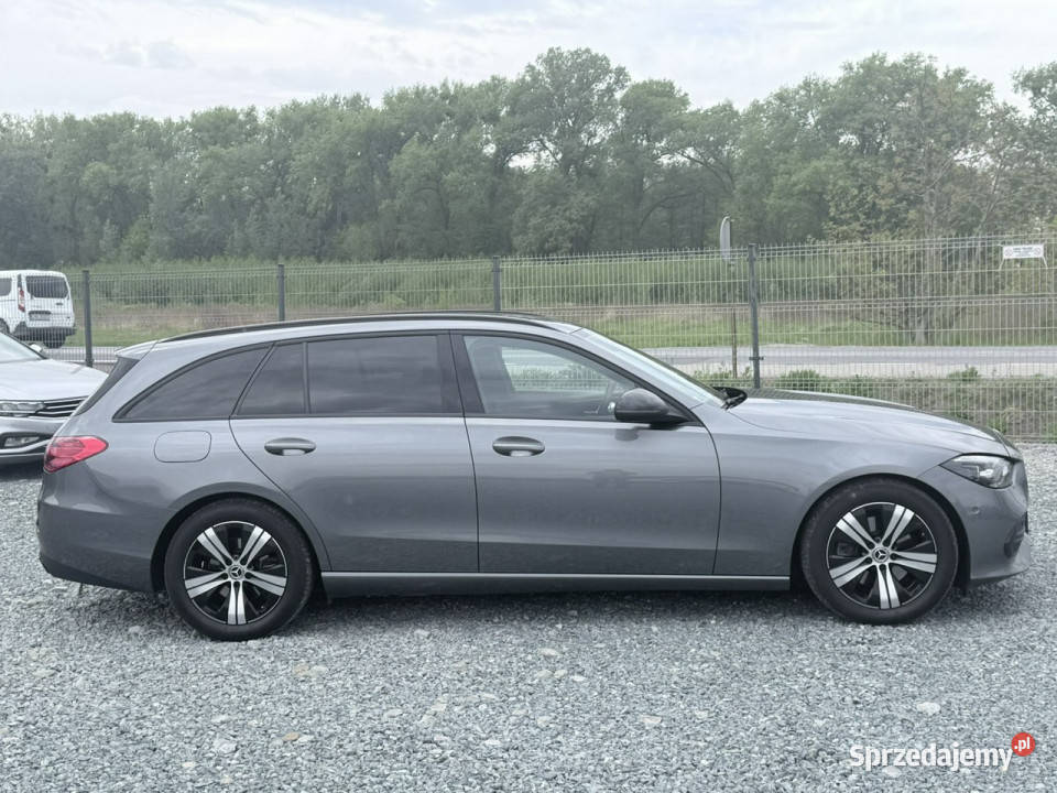 Mercedes C 220 20D 197 2022r EQ Boost Avantgarde lakier metallic Wojkowice
