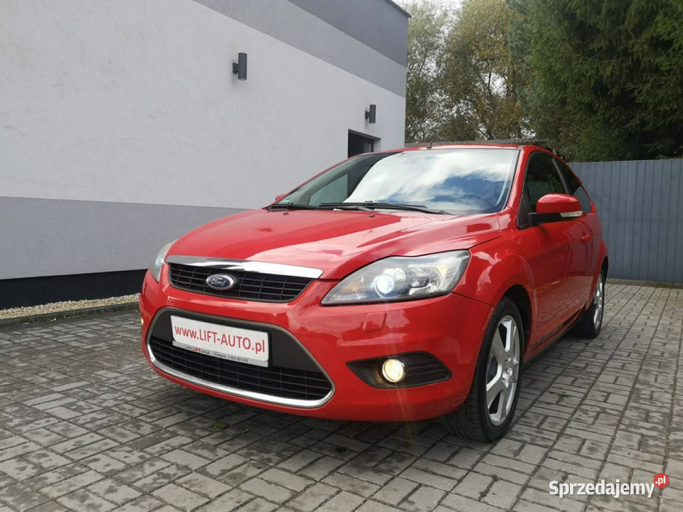 Ford Focus 18 16v 125 Klimatronic Xenon Halogeny kurtyny powietrzne Strzegom