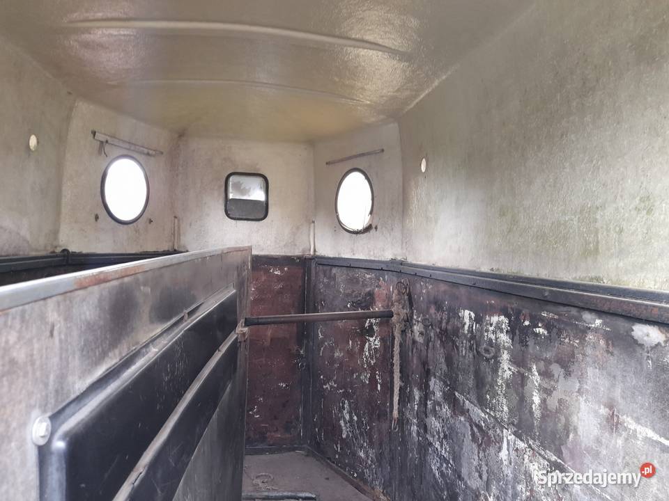 Przyczepa Westfalia do przewozu koni Rok produkcji 1980 Serock sprzedam