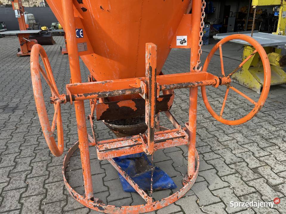 Zbiornik kubeł lej do betonu Eichinger 500L na Ślesin