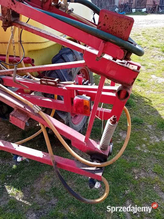 Opryskiwacz ciągany 1000 l firmy Pilmet 1015 nieuszkodzony sprzedam