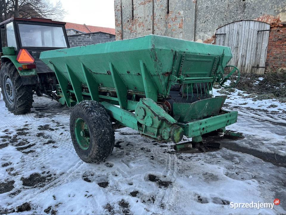 Piast RCW rozsiewacz wapnanawozu Rozsiewacze nawozów dolnośląskie Świdnica