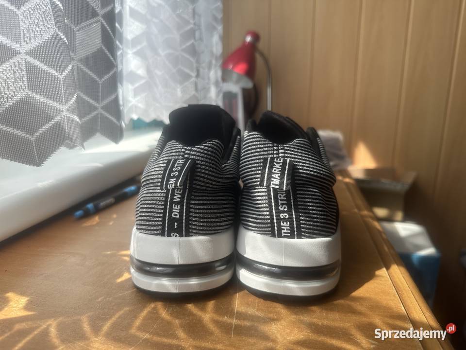 Buty sportowe unisex rozmiar 43 Sportowe Opole