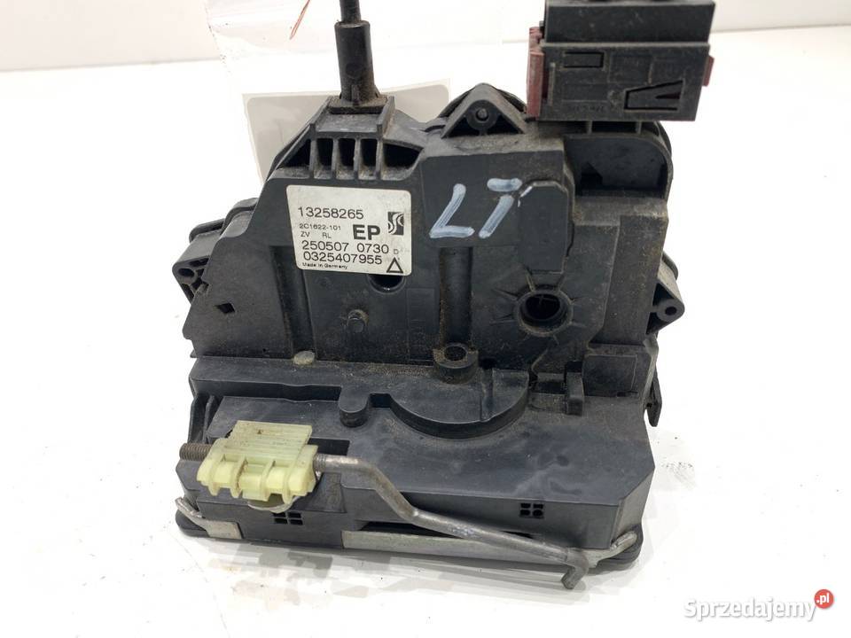 ZAMEK DRZWI LEWY TYŁ OPEL CORSA D Hatchback sprzedam