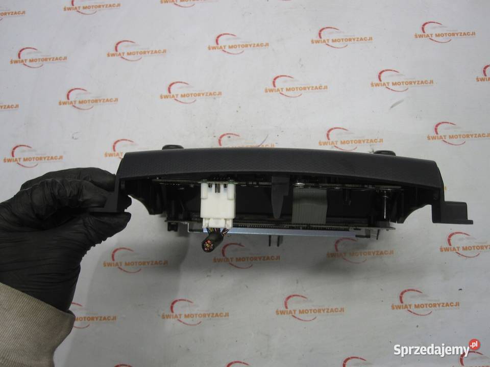 OUTLANDER LIFT II 11r panel radia 8002A139XA osobowe Kielce