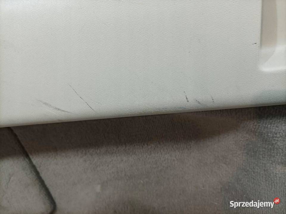 TAPICERKA BOCZEK BAGAŻNIKA LEWY PRAWY TYŁ KPL sprzedam