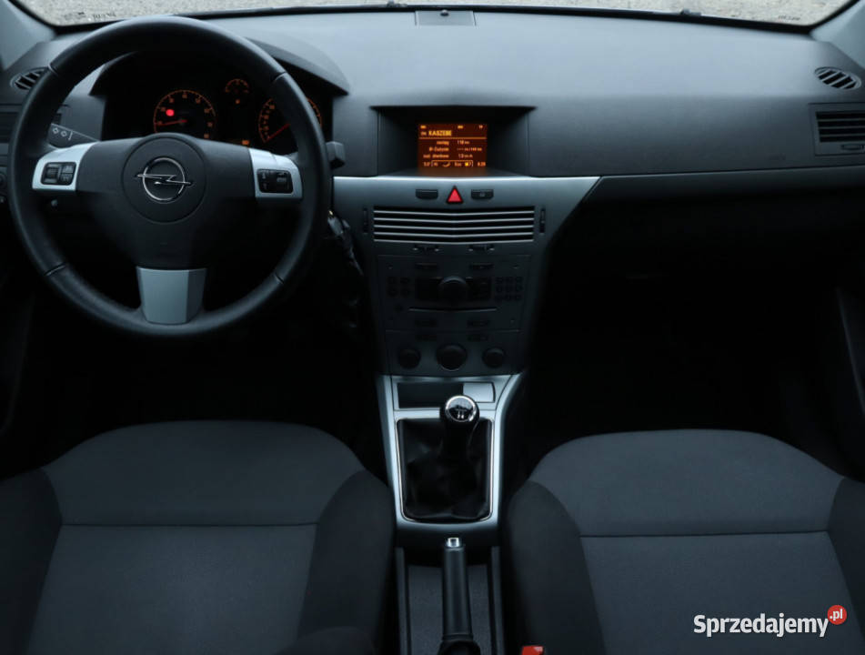 Opel Astra 16 16V klimatyzacja