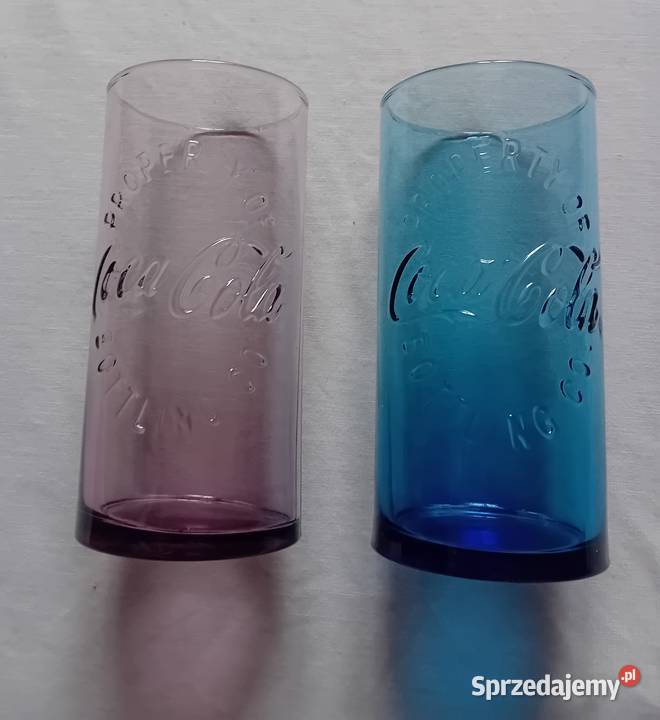 Dwie kolekcjonerskie szklanki Coca Cola Property Porcelana i szkło Koźminek