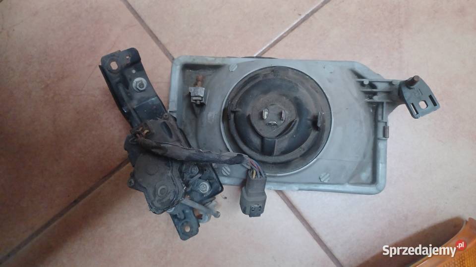 NISSAN TERRANO LAMPA prawa PRZEDNIA sprzedam