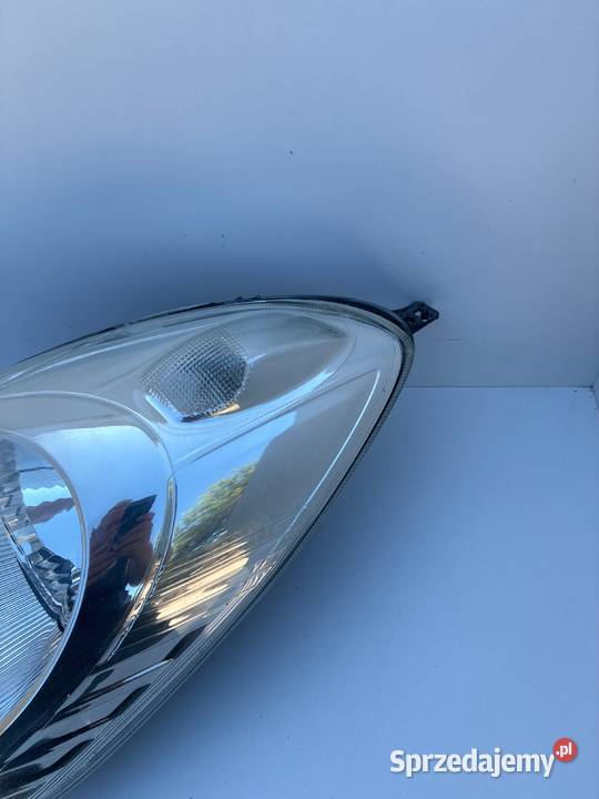 Nissan Note 0609 89902136 26060 9U 10A LAMPA Słowikowo