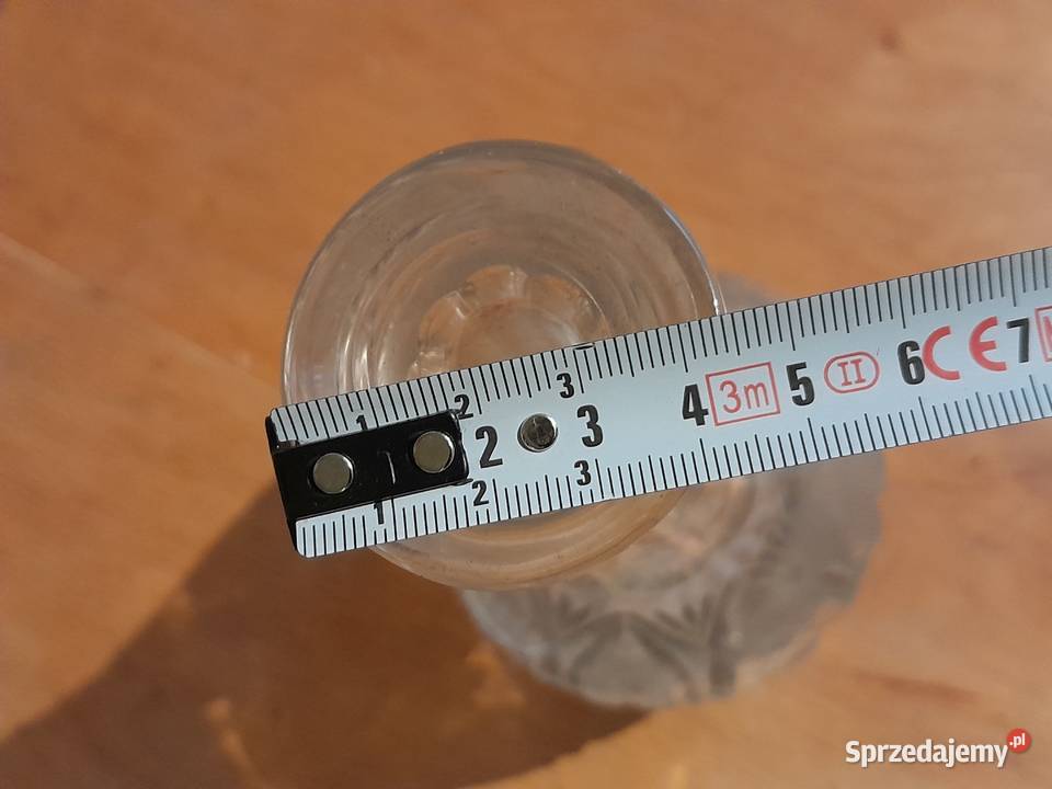 Stara zdobiona karafka wazon wazonik zabytek Dąbrowa Górnicza