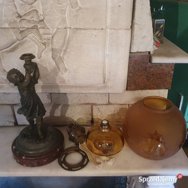 Sprawna figuralna lampa naftowa z amorkiem na Wrocław
