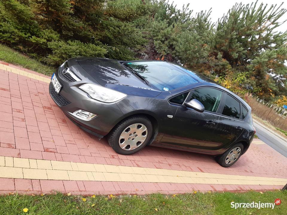 Opel Astra J 14 ecoflex 99282 Bogate Wyposażenie Ożarów