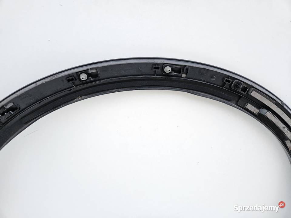 AUDI ETRON 4KE LISTWA BŁOTNIKA PRAWY PRZÓD PRAWA Międzychód