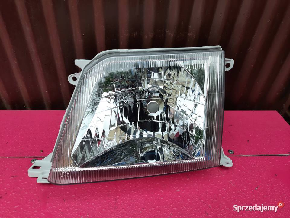 Toyota landCruise fj 90 lampa przednia lewa nowa Lewe