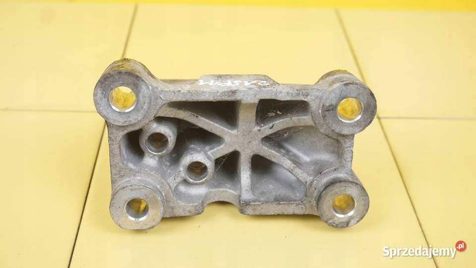 HYUNDAI i30 CEED 14 B 10r 109 G4FA lapa skrzyni osobowe