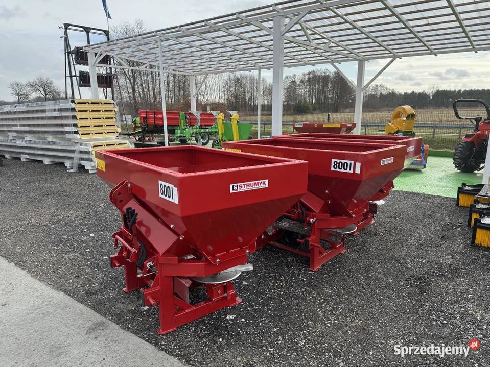 Rozsiewacz do nawozów dwutarczowy TYTAN nieuszkodzony Sadkowo