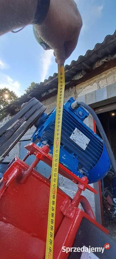 Podajnik ślimakowy do trocin zboża Pilzno