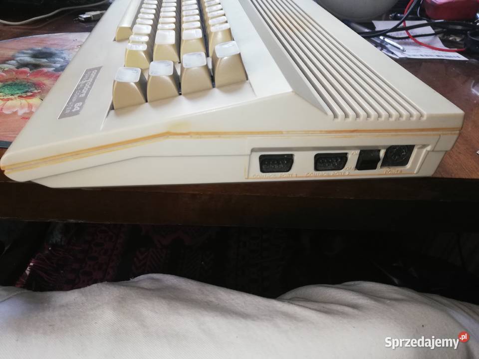 Commodore 64 zasilacz