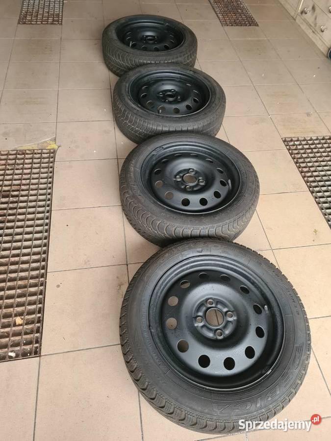 4 koła zimowe 15 ca TOYOTY felgi stalowe 4x100 Elbląg