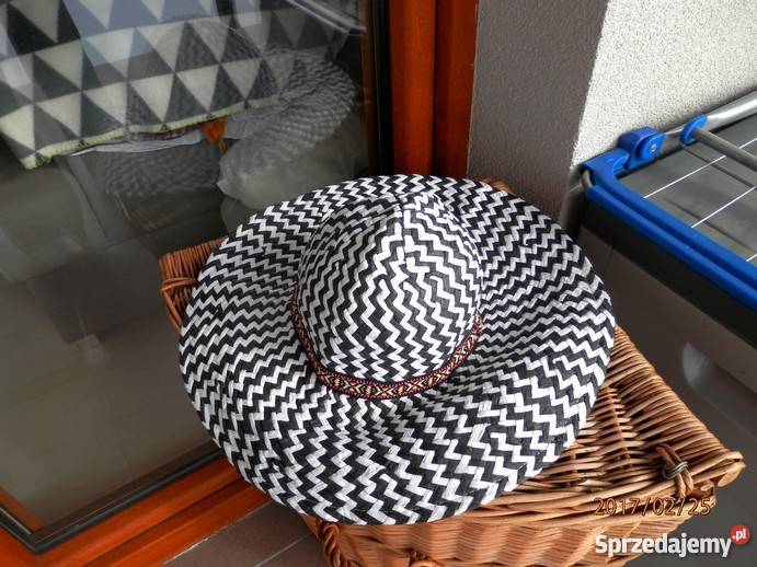 Kapelusz Atmosphere Duże Rondo CzarnoBiałe Łomża sprzedam