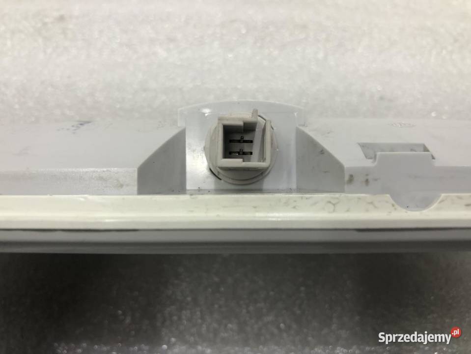 LAMPKA PODSUFITKI TYŁ MERCEDES W204 A2048204801