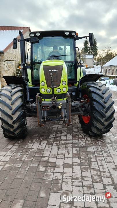 Claas Arion 640