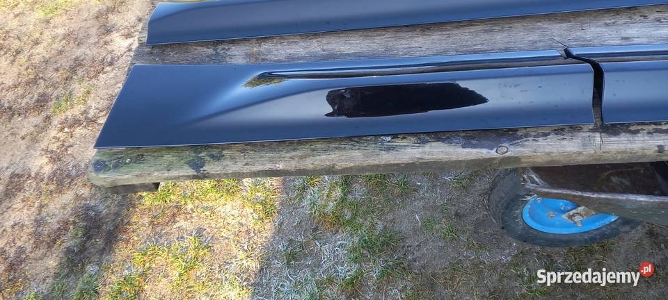 Sprzedam listwy na drzwi volvo xc 60 2 generacja Rok produkcji 2018