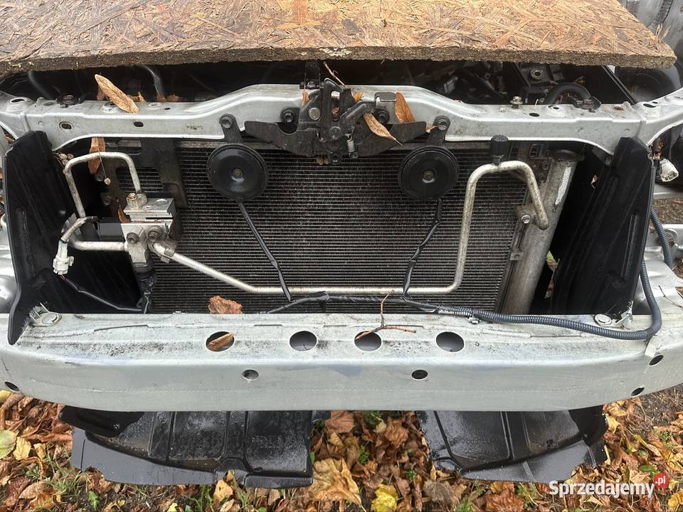 Komplet chłodnic wentylator Toyota Avensis T25 dolnośląskie Strzegom