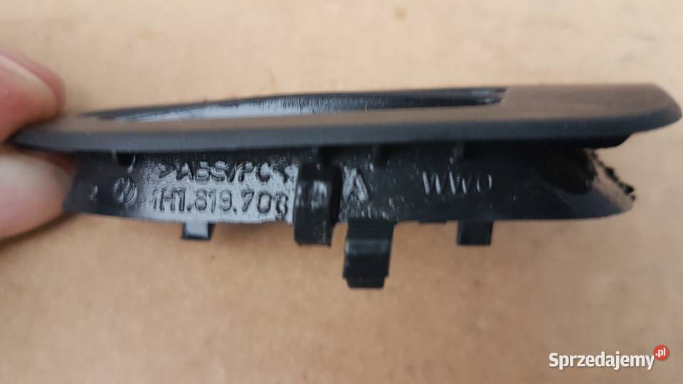 VW GOLF III KRATKA WENTYLACYJNA VW 1H1819706A Skarżysko-Kamienna