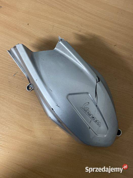 Dekiel Obudowa Silnika Vespa GTS HPE 300 Pozostałe Poznań