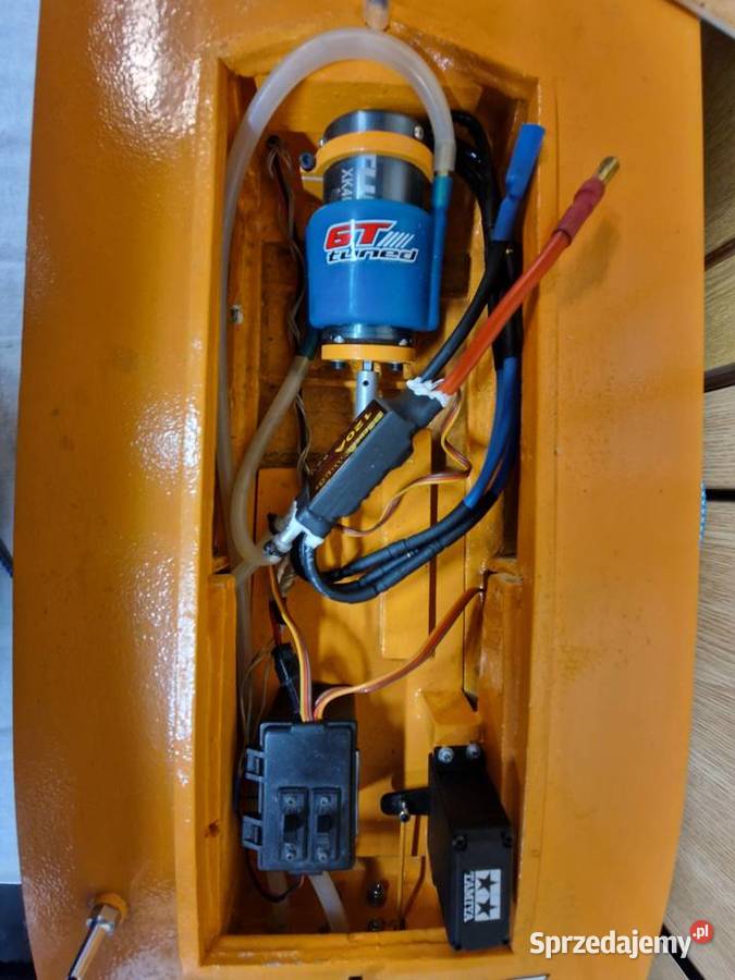 Łódź Wyścigowa Z Napędem Elektrycznym