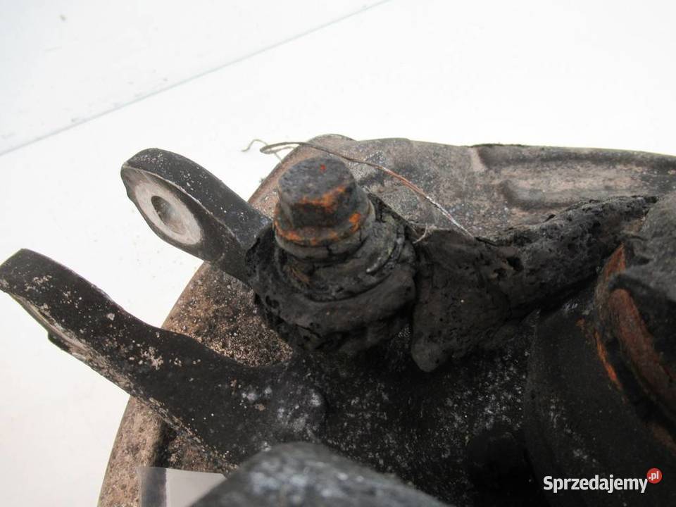 ZWROTNICA PIASTA LEWA TYŁ BMW F22 Części samochodowe