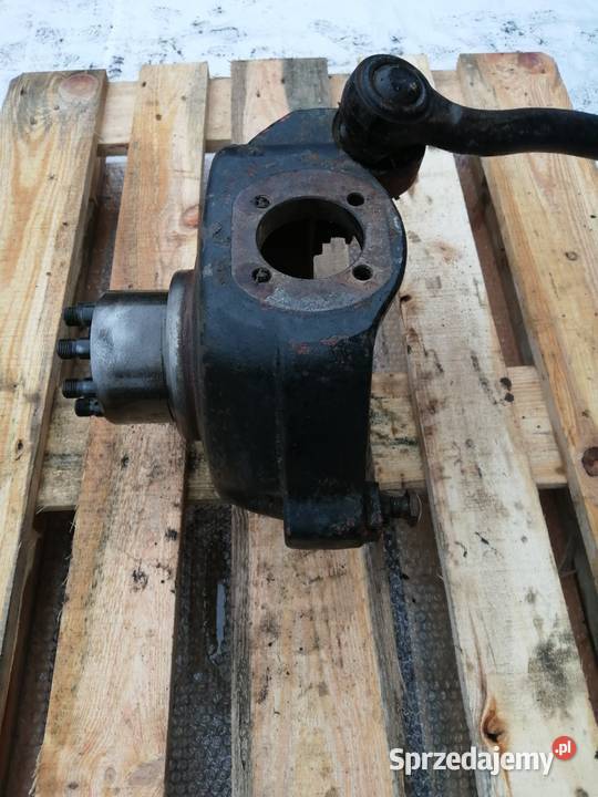 Zwrotnica prawy przód Manitou 634 735 741 932