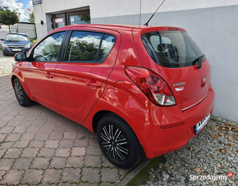 Hyundai i20 FL klimatyzacja elszyby org radio sprzedam